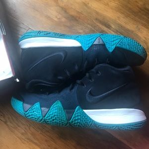 kyrie 4 think twice